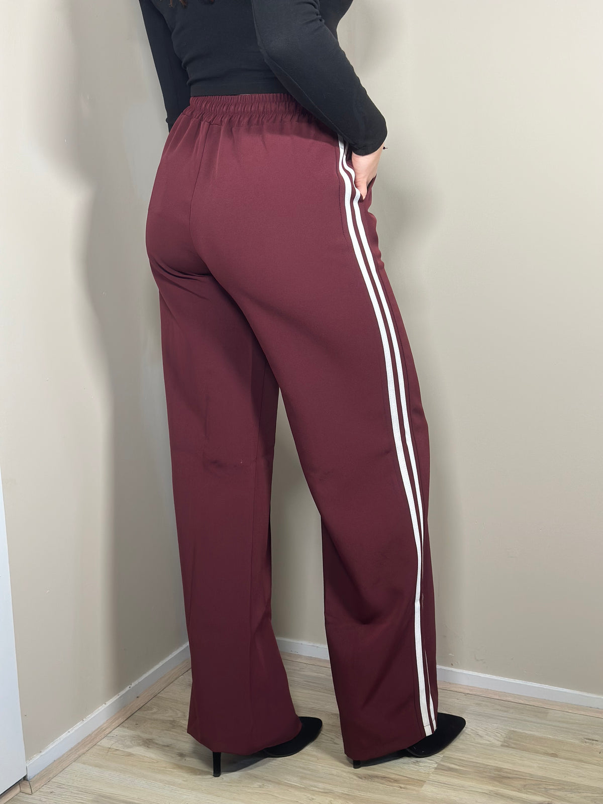 Bordeaux wide leg broek met zijstrepen