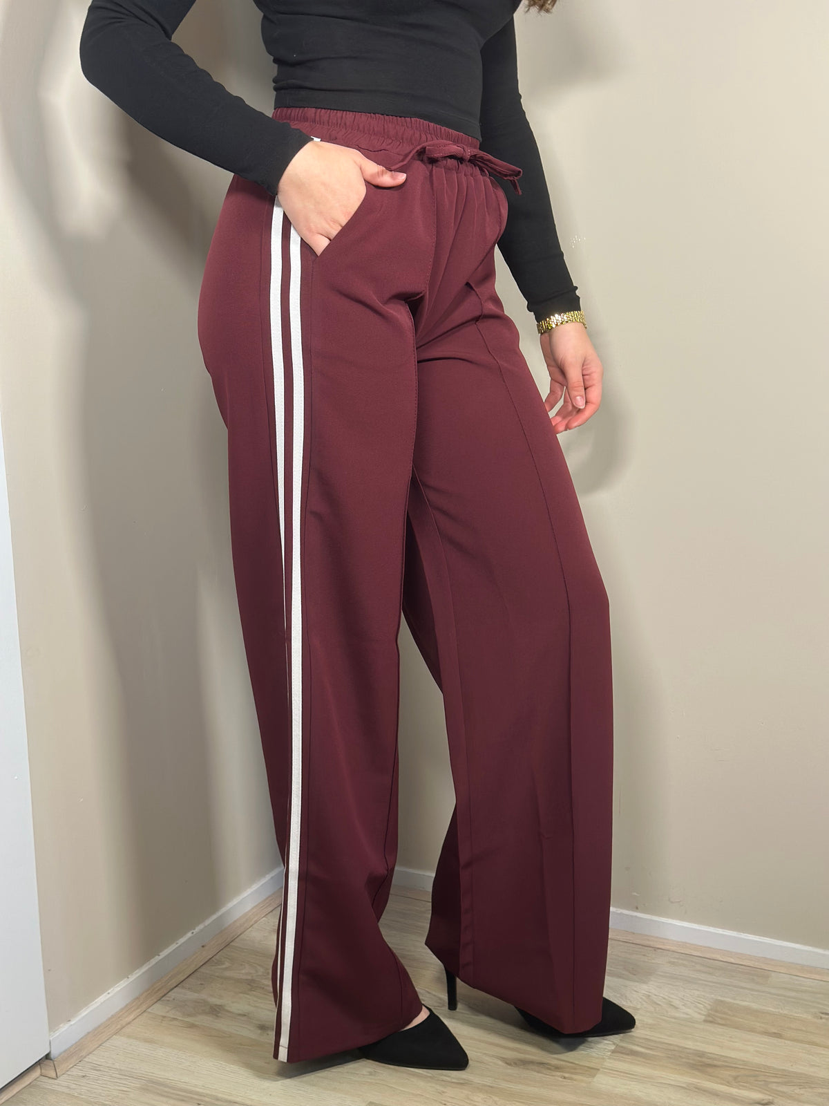 Bordeaux wide leg broek met zijstrepen