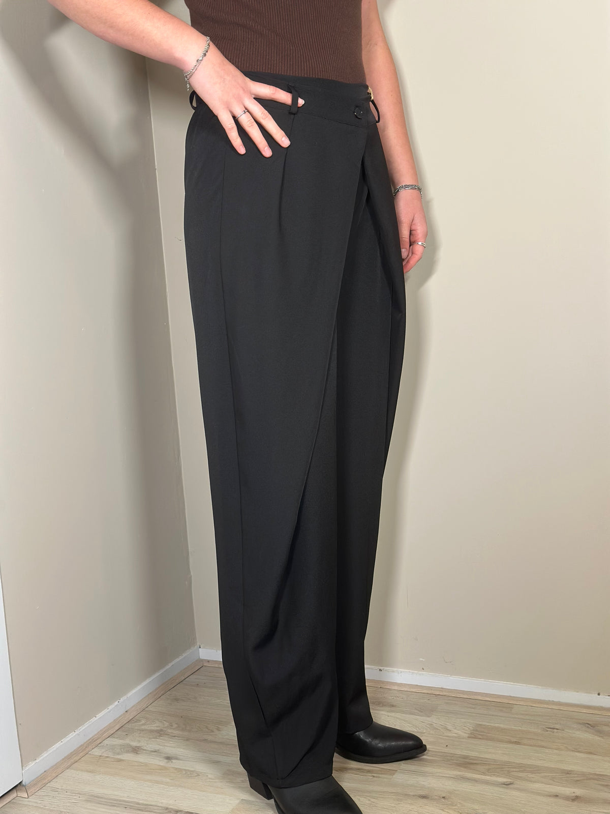 Zwarte ballonbroek met plooien